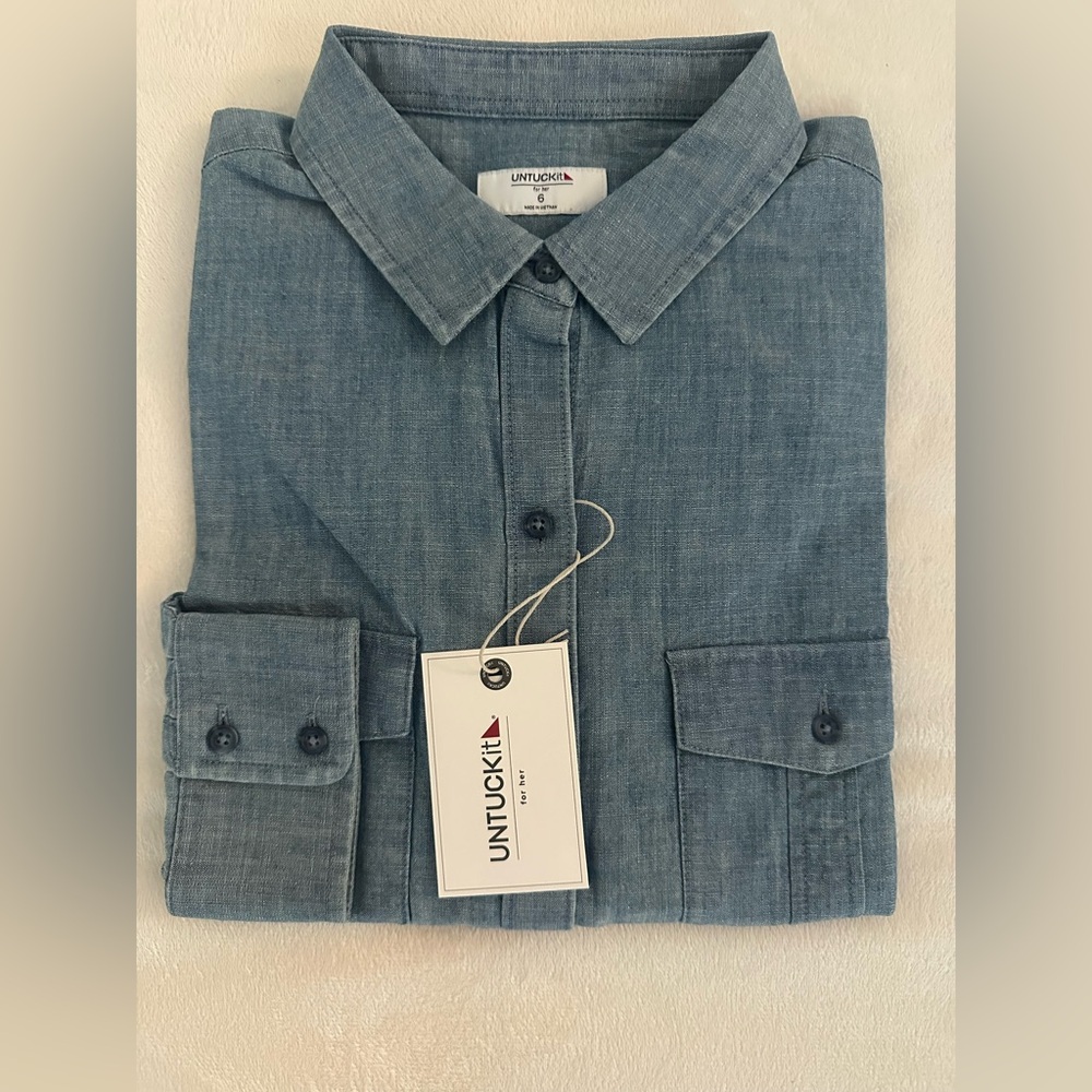 UNTUCKit Chambray Miranda Shirt. NWT 6 - Picture 2 of 8